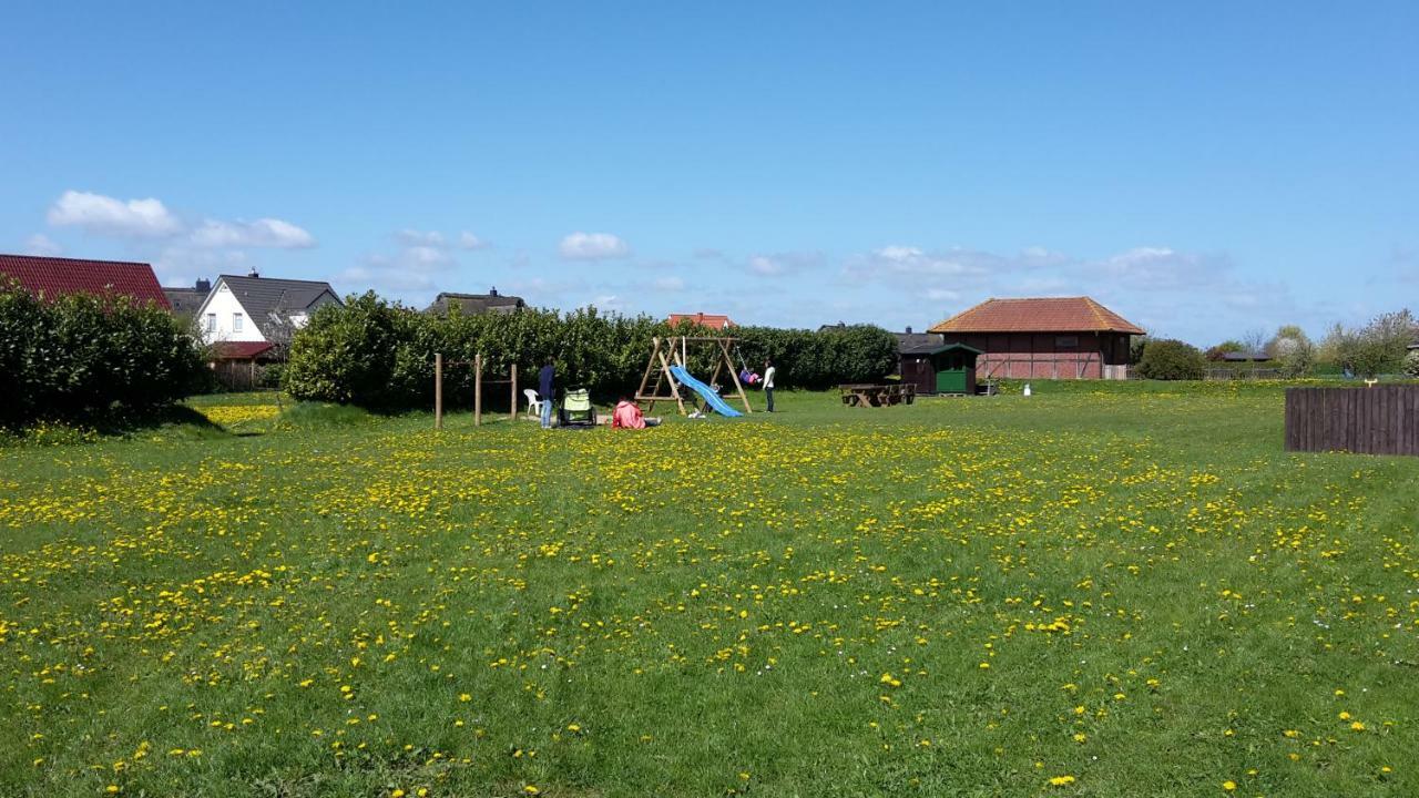 Am Pool Und Strand 7 Neu Barendorf  Экстерьер фото